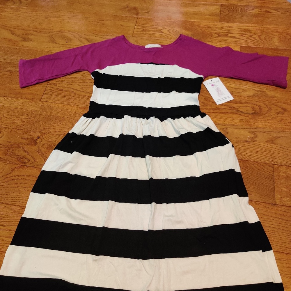 Fiveloaves Twofish girls casual stretch dress, size 16